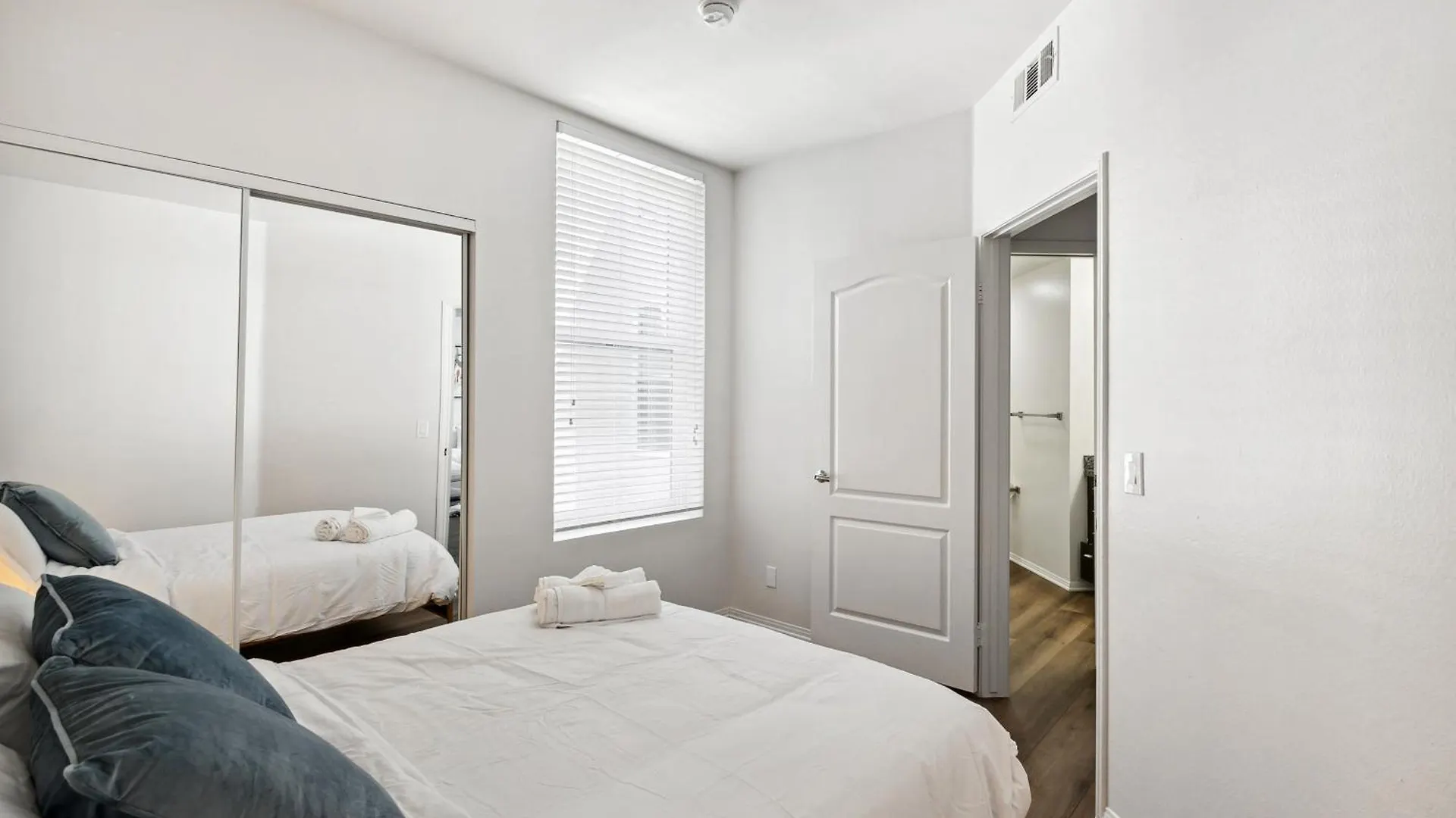 2Bdr Home Away From Home In Marina Del Rey Los Angeles